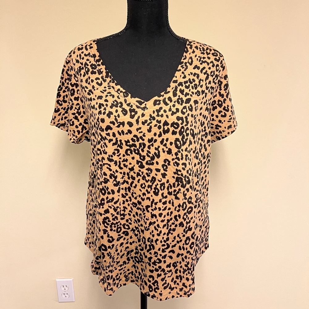 OLD NAVY Cheetah T-Shirt, NEW with tags, Never Worn